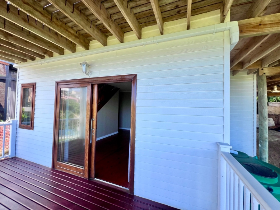 4 Bedroom Property for Sale in Herolds Bay Western Cape